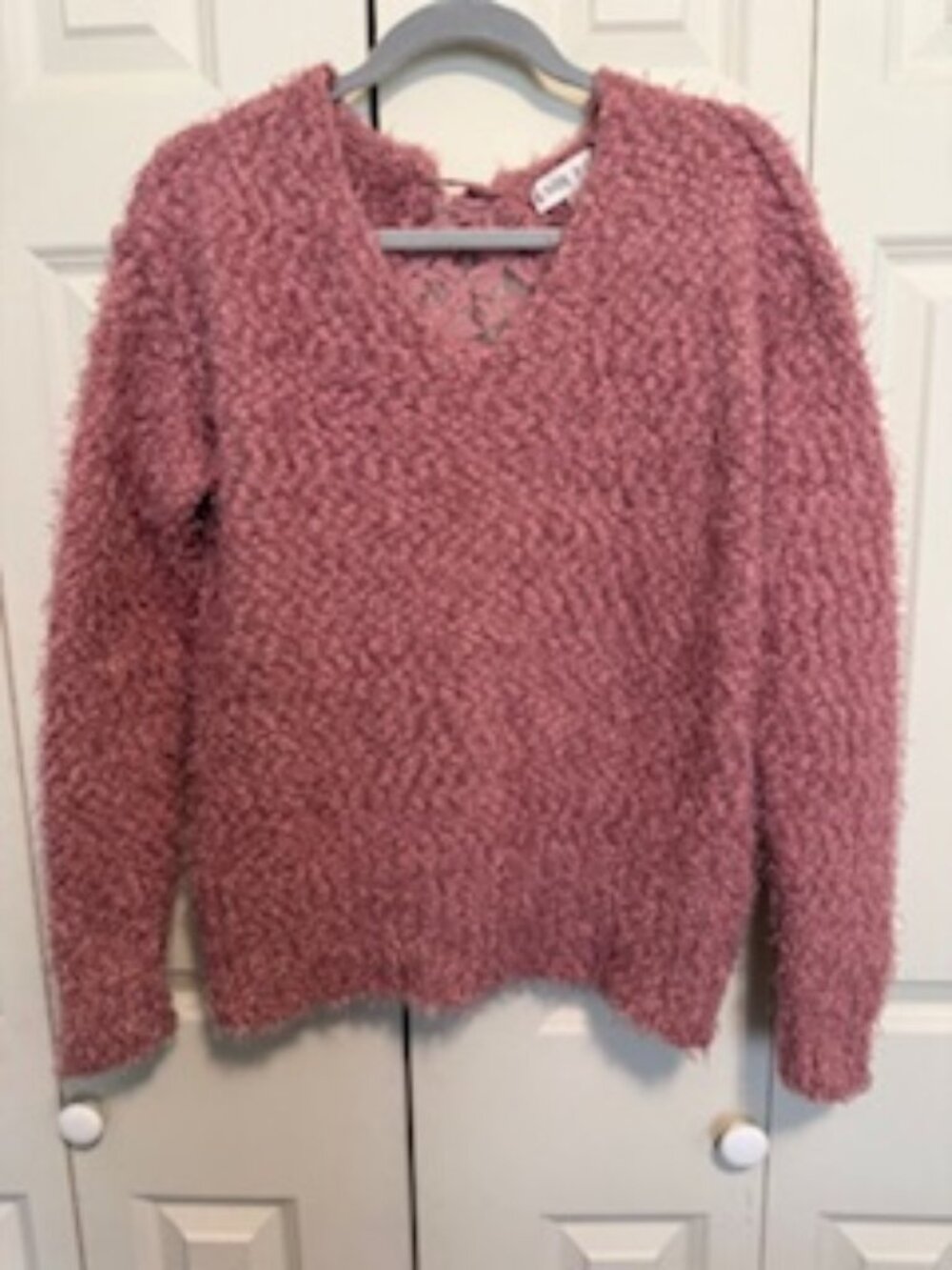 Knox Rose pullover knit sweater